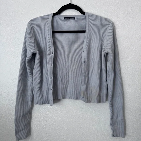 Brandy Melville Light Gray Ribbed Cardigan - Picture 2 of 7